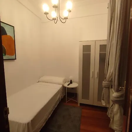 Plaza Zabalburu Homestay