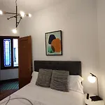 Plaza Zabalburu Homestay szállás *